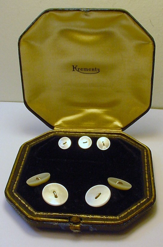 It&rsquo;s On eBay: Gold & Mother of Pearl Cufflink & Stud Set