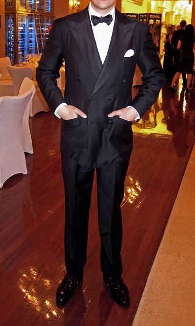 Perfect black tie form