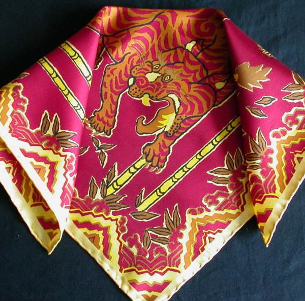 It&rsquo;s On eBay: Drake&rsquo;s of London Pocket Square