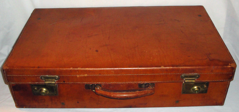 It&rsquo;s On eBay: Vintage Peal & Co. for Brooks Brothers Suitcase