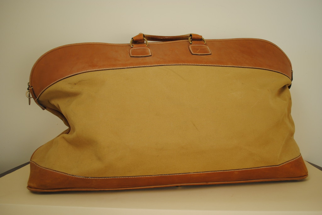 It&rsquo;s On eBay: Alfred Dunhill Overnight Bag