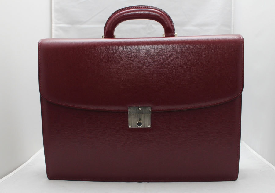 It&rsquo;s On eBay: Valextra Briefcase