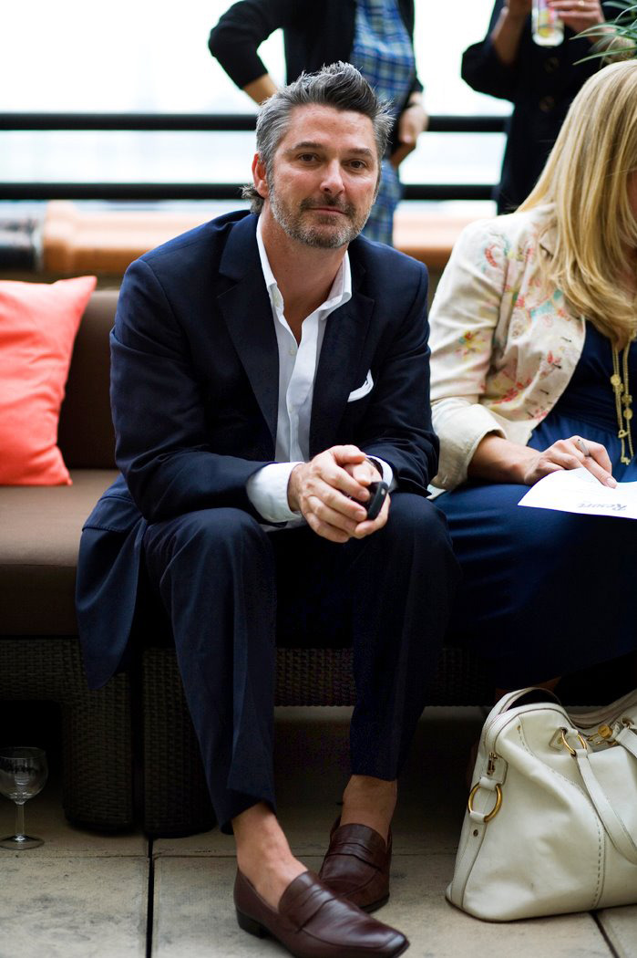 Guide to Going Sockless