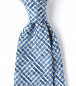 Drake&rsquo;s is having a sale