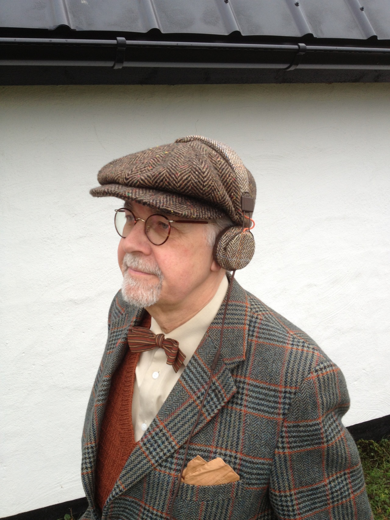 Real People: Colorful dressing