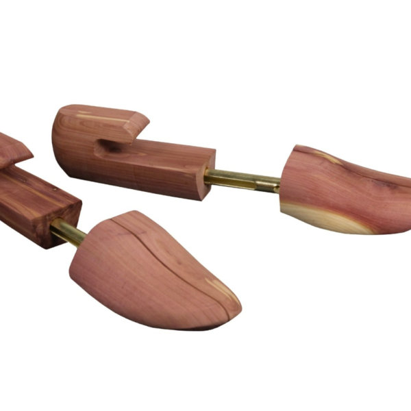 It&rsquo;s On Sale: Cedar Shoe Trees