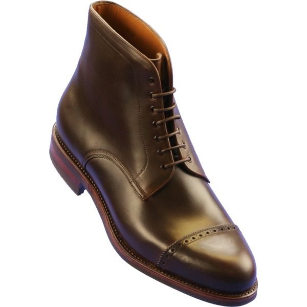 It&rsquo;s On Sale: Carmina Shoes