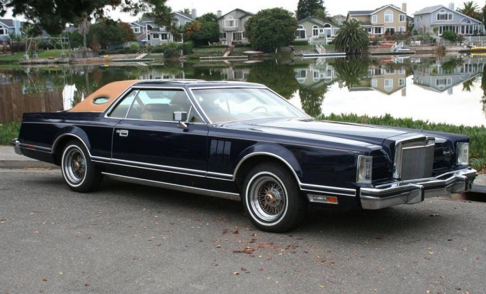1977 Lincoln Continental Mark V, Bill Blass Edition