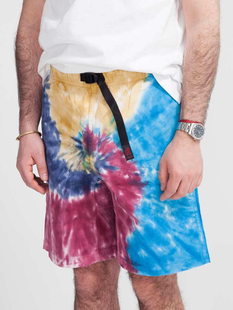 Yes, the back has a matching butt vortex