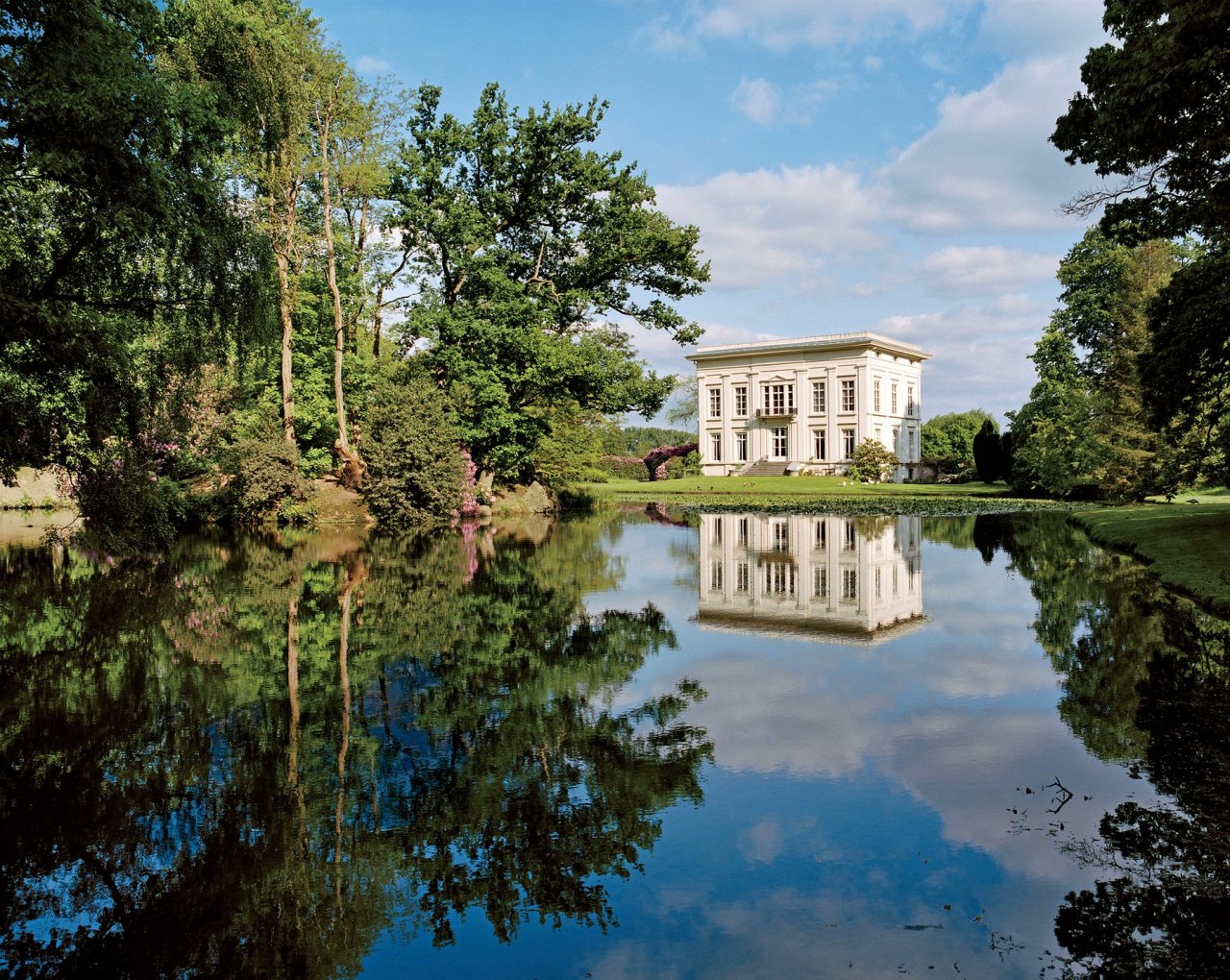 Dries van Noten straight-up lives in paradise