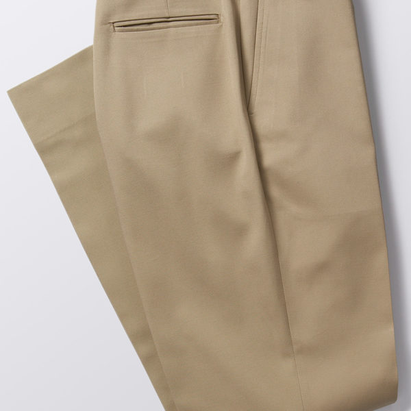 Q and Answer: Where to Find Higher-Rise Trousers <i>without </i>Pleats?