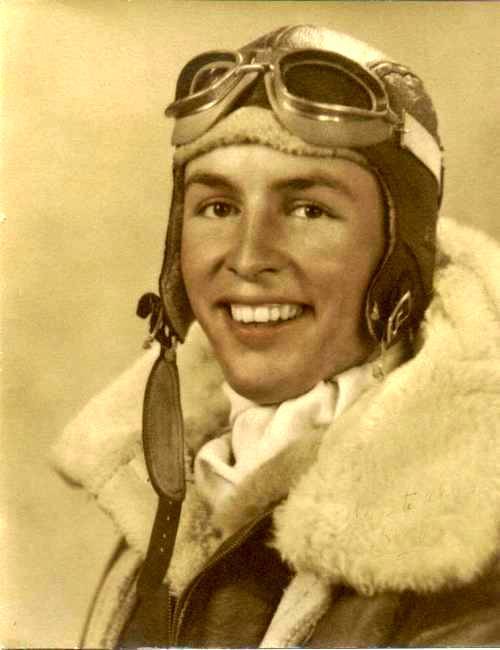 Put This On’s Flying Ace Scarf