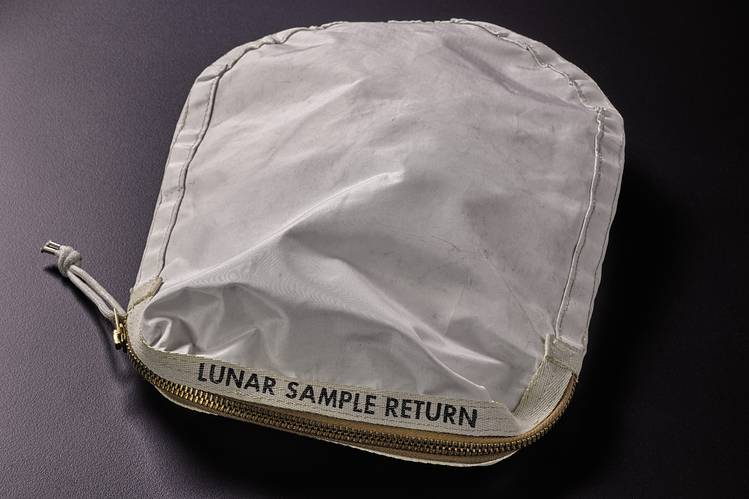 Warning: Cool Bags on Ebay May Contain Moon